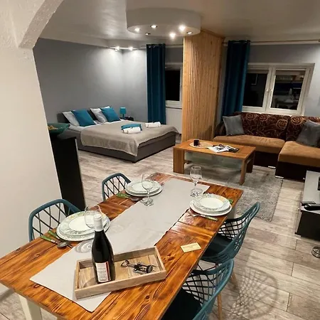 Apartamenty Pod Uwalonym Dębem Jezow Sudecki Zewnętrze zdjęcie