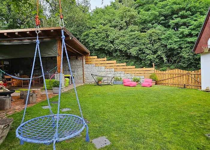 Apartamenty Pod Uwalonym Debem