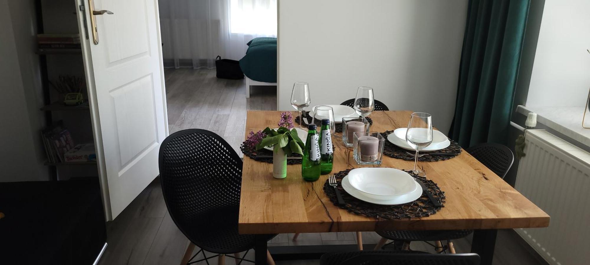 Pod Uwalonym Debem Apartment *