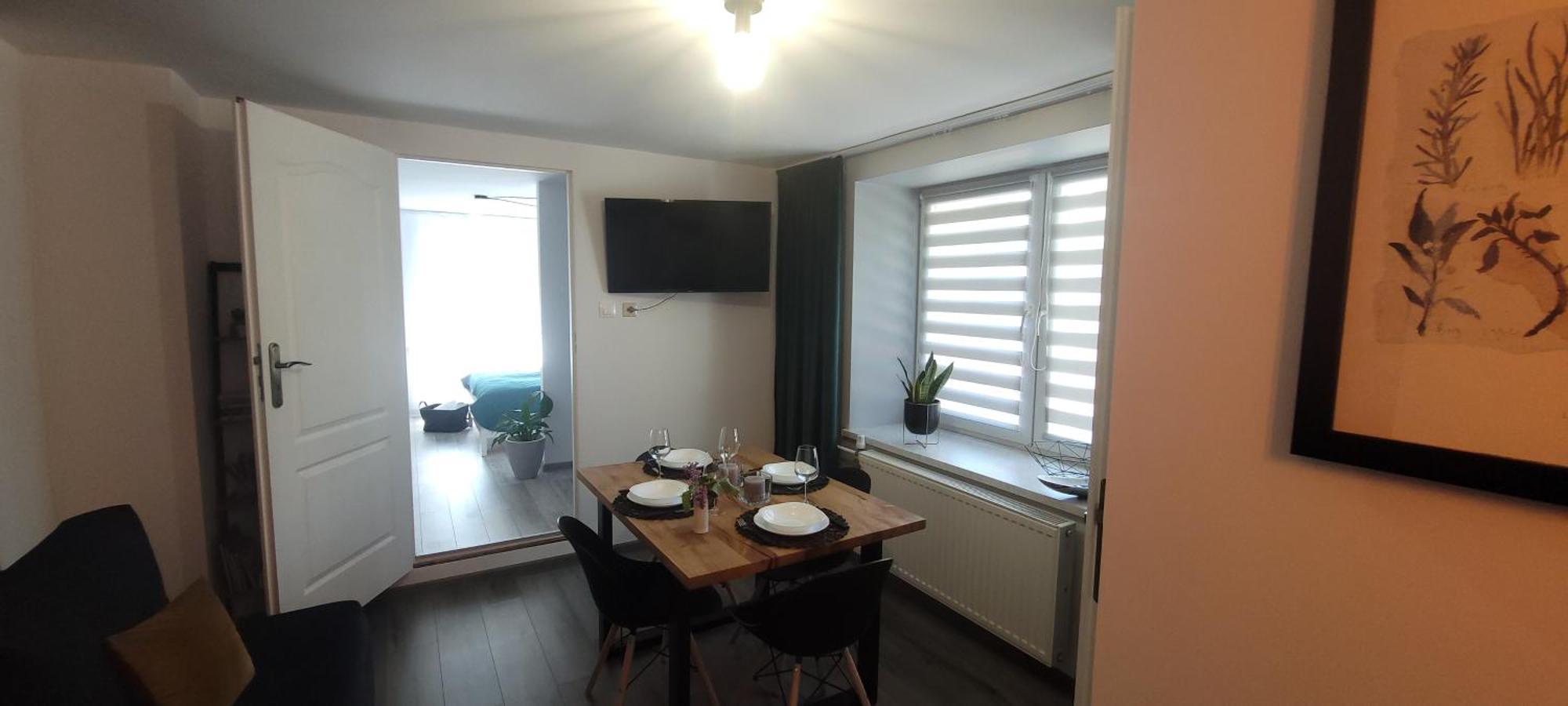 Pod Uwalonym Debem Apartment *
